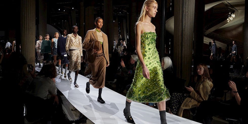 MIU MIU ILKBAHAR/YAZ 2022 KOLEKSİYONU HAKKINDA BİLMENİZ GEREKEN 10 ŞEY