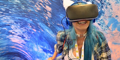 ZARA AUGMENTED REALITY DENEYİMİ ÇIKARIYOR