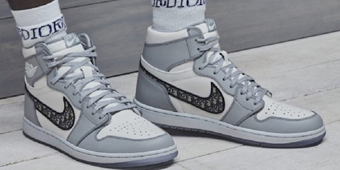 DIOR X AIR JORDAN HIGH LANSMANI ERTELENDİ!