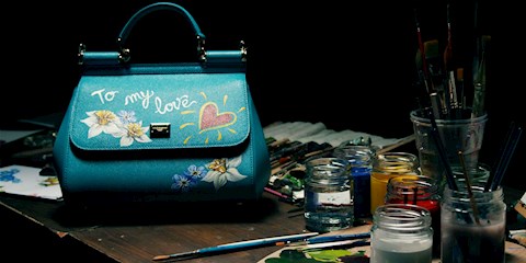 DOLCE GABBANA’DAN ÖZEL ÇANTA KİŞİSELLEŞTİRME 