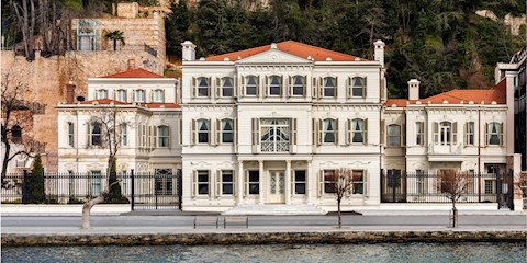 İSTANBUL'DA UNUTULMAZ BİR SEVGİLİLER GÜNÜ