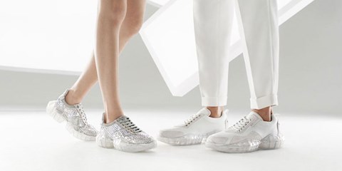 JIMMY CHOO’NUN GÖZ KAMAŞTIRAN SNEAKER TASARIMI