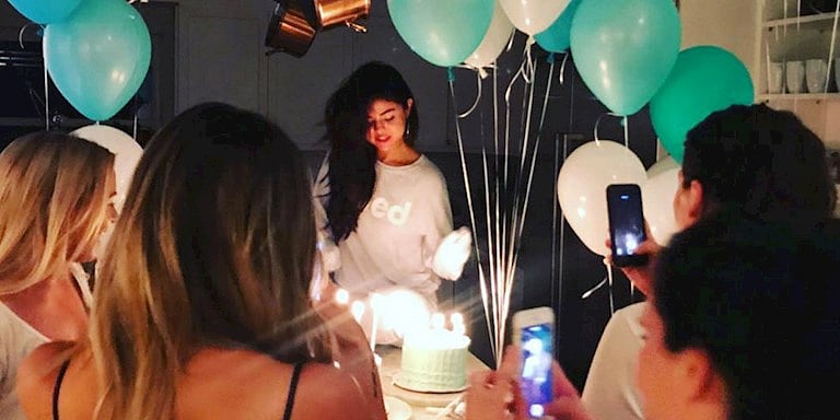 SELENA GOMEZ'İN TAM INSTAGRAMLIK 25. DOĞUM GÜNÜ PARTİSİ