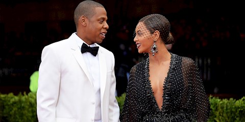 BEYONCE VE JAY-Z İKİZLERİNİN YENİ FOTOĞRAFLARINI PAYLAŞTI