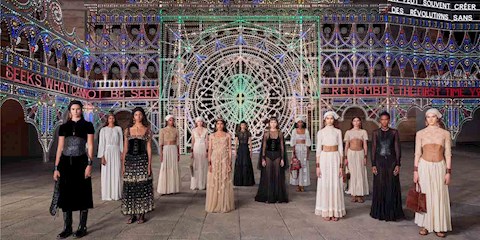BİR LECCE HİKAYESİ: DIOR CRUISE 2021 KOLEKSİYONU 