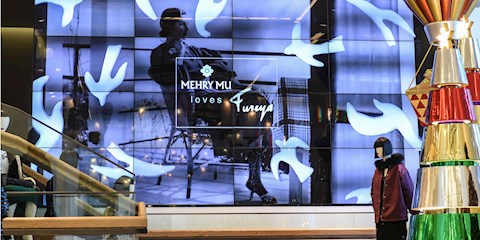 MEHRY MU LOVES FUREYA KOLEKSİYONU MODA VE SANATI BULUŞTURDU