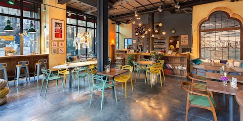 DEM KARAKÖY, YENİ HİKAYESİYLE YENİ YERİNDE!