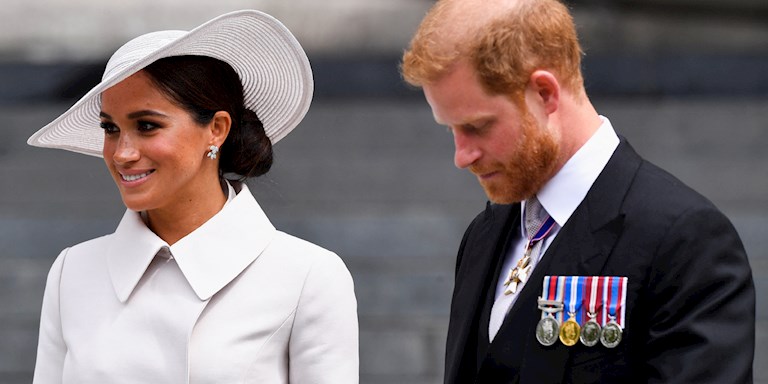 PRENS HARRY VE MEGHAN MARKLE'IN KIZLARININ İLK DOĞUM GÜNÜ PORTRESİ