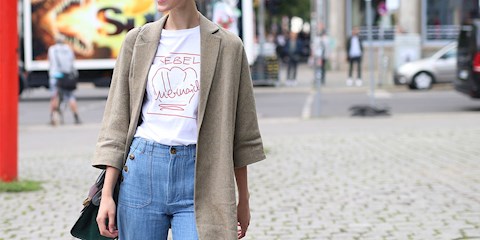 AFİŞLER KIYAFETLERİNİZDE!