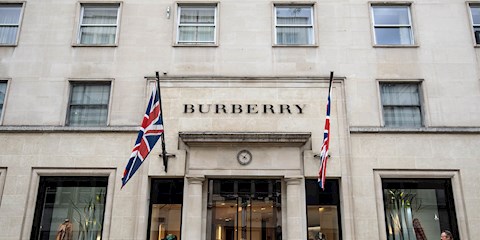 BURBERRY KÜRKTEN VAZGEÇME YOLUNDA
