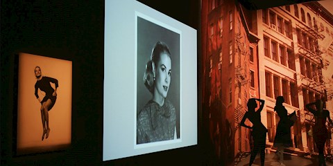 GRACE KELLY’NİN GARDIROBU BU SERGİDE!