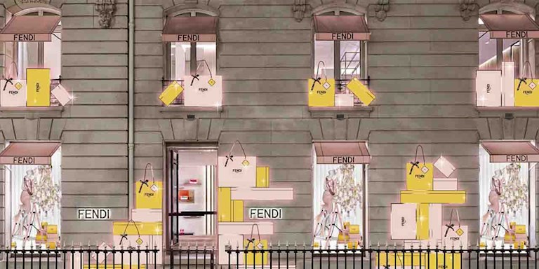 FENDI YILIN EN IŞILTILI ZAMANINI KUTLUYOR