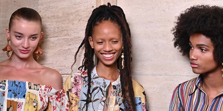 GENÇ VE IŞILTILI BİR CİLT İÇİN İHTİYACINIZ OLAN 3 İÇERİK