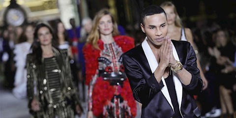 BALMAIN’İN YENİ BİR LOGOSU VAR!