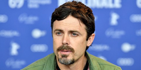 CASEY AFFLECK'IN YENİ FİLMİ KADINLARI KIZDIRACAK!