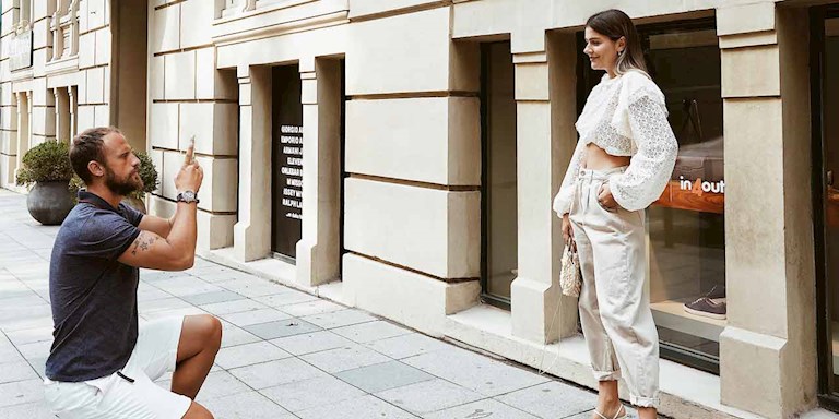 KOCA FORMUNDA SELFIE ÇUBUĞU