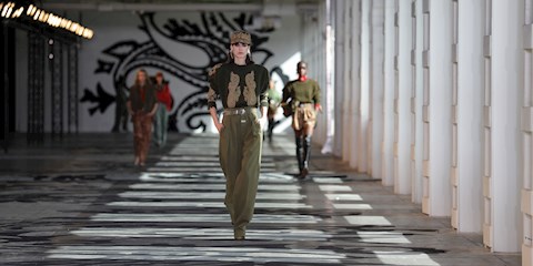 CANLI YAYIN: ETRO SONBAHAR-KIŞ 2022 DEFİLESİ