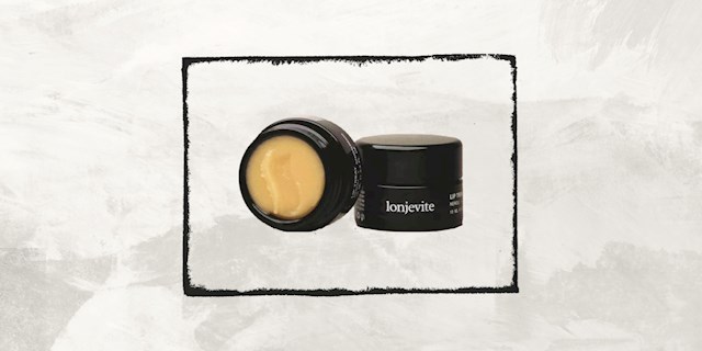 DUDAKLARA ENERJİ, KORUMA VE HACİM: LONJEVITE DUDAK KREMİ