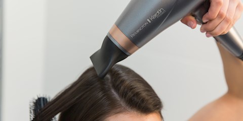 SAÇ KURUTMA MAKİNESİ SEÇERKEN NELERE DİKKAT EDİLMELİ?