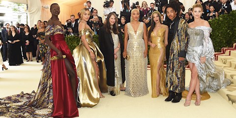H&M'DEN MET GALA İÇİN ÖZEL KIYAFETLER 