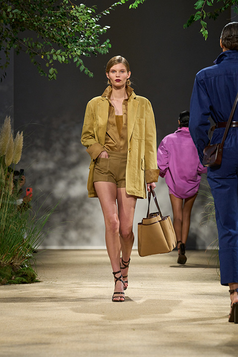 Milano Moda Haftası: Max Mara İlkbahar-Yaz 2024 Defilesi / 11