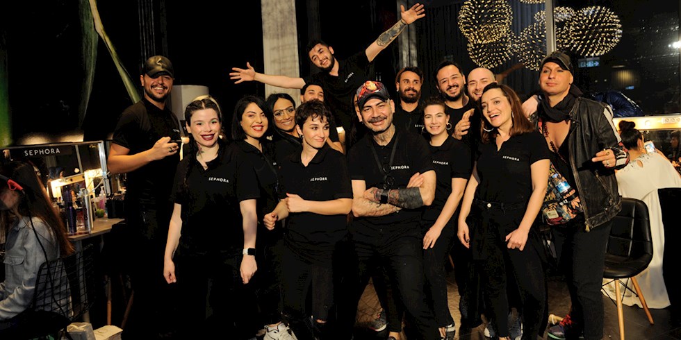 EZRATUBA DEFİLESİNDEN MAKYAJ İLHAMI