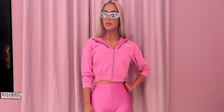 KIM KARDASHIAN'IN MODERN BARBIE STİLİ