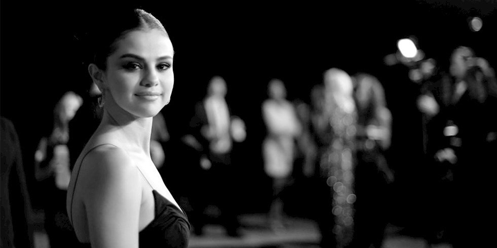 SELENA GOMEZ WOODY ALLEN FİLMİNİN KAZANCINI BAĞIŞLADI