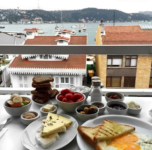 İSTANBUL’UN EN LEZZETLİ 11 KAHVALTI ADRESİ!