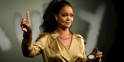 RIHANNA’NIN FENTY BEAUTY ÜNİVERSİTESİ'NE GİTMEK İSTER MİSİNİZ?
