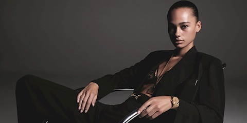  Oyun Dolu ve Sofistike İş Birliği: Breitling X Victoria Beckham