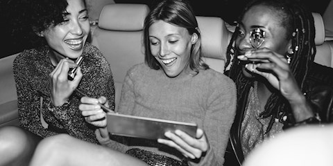 ARALIK ASTROLOJİSİ: BU AY HAYAT AKIŞININ TADINI ÇIKARMAYA NE DERSİNİZ?