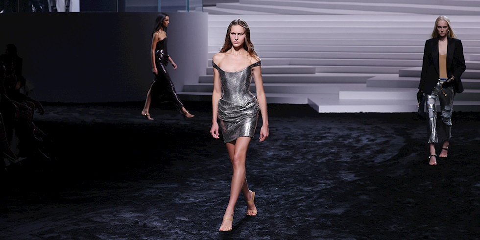Milano Moda Haftası: Versace Sonbahar-Kış 2024-25 Defilesi 