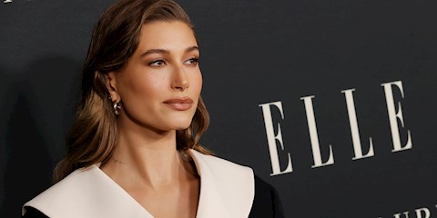 HAILEY BIEBER, ROSIE HUNTINGTON-WHITELEY'DEN ANNELİK TAVSİYESİ İSTEDİ