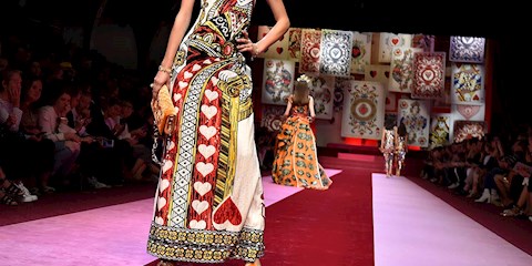 MODANIN SEVGİ PATLAMASI