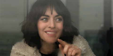 GENÇ OYUNCULARIN PORTRELERİ IPHONE İLE ÇEKİLDİ!