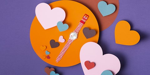  SWATCH'UN SINIRLI SAYIDAKİ SEVGİLİLER GÜNÜ SAATLERİ