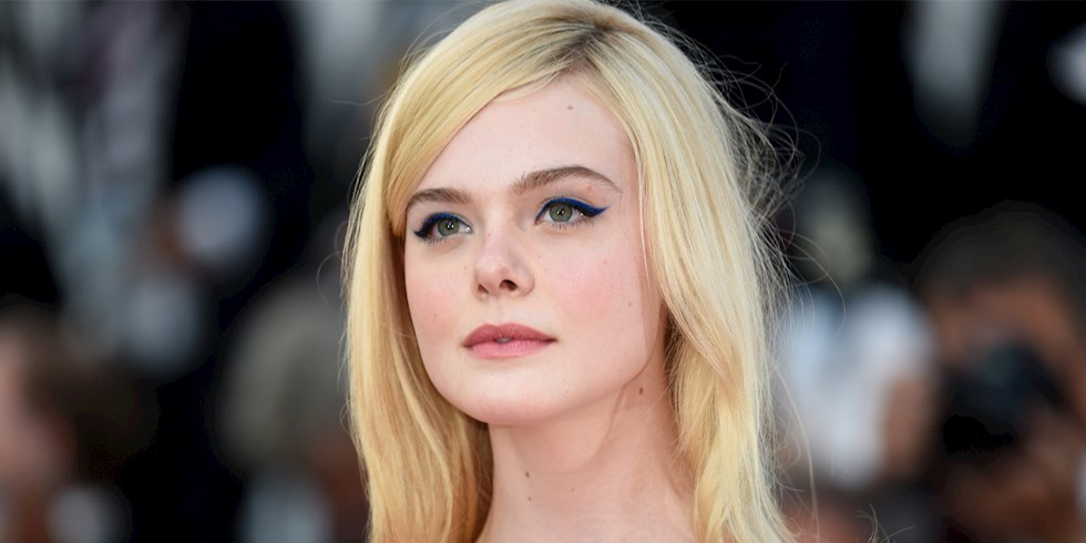 ELLE FANNING HAMİLE!