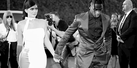 KYLIE JENNER AYRILIK DEDİKODULARINA CEVAP VERDİ