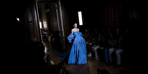 CANLI YAYIN: VALENTINO HAUTE COUTURE SONBAHAR/KIŞ 2022-23 DEFİLESİ