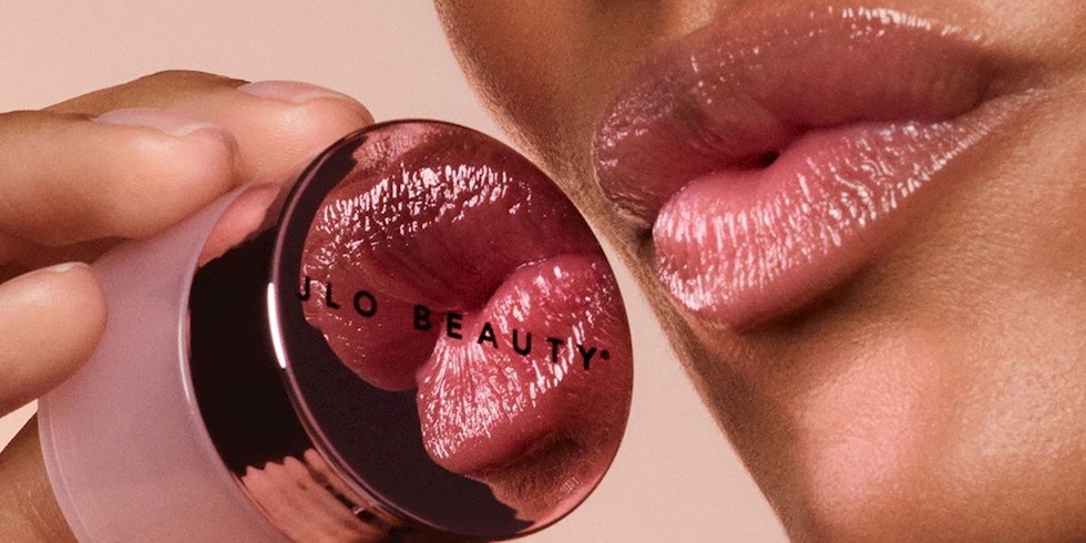 JLo Beauty İlk Dudak Ürününü Çıkardı