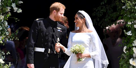 EN ÇOK ARANAN ÜNLÜ GELİNLİKLERİ