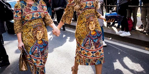 KİMSE AYNI ELBİSEYİ İKİ KERE GİYDİĞİNİZİ ANLAMAYACAK!