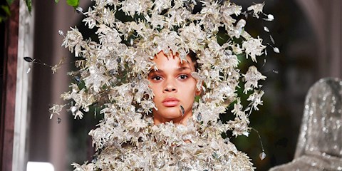 CANLI YAYIN: VALENTINO İLKBAHAR-YAZ 2023 HAUTE COUTURE DEFİLESİ