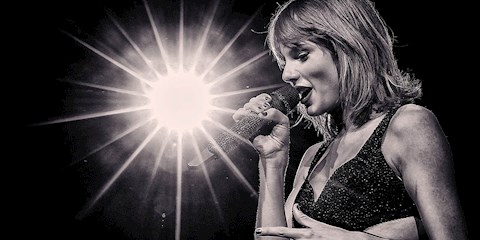 TAYLOR SWIFT’İN DUYGUSAL KONUŞMASI