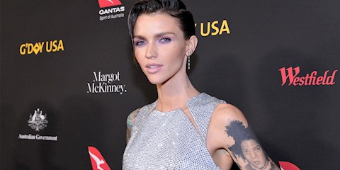 YENİ BATWOMAN İLE TANIŞIN!