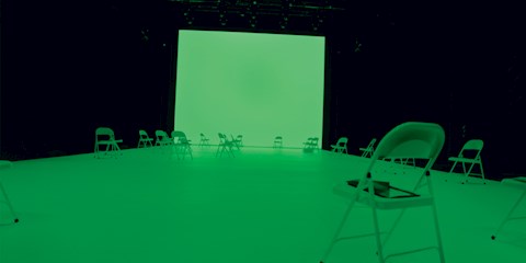 BOTTEGA VENETA DEFİLESİNİ ÖN SIRADAN İZLEYİN