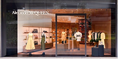 ALEXANDER MCQUEEN ZORLU CENTER'DA AÇILDI