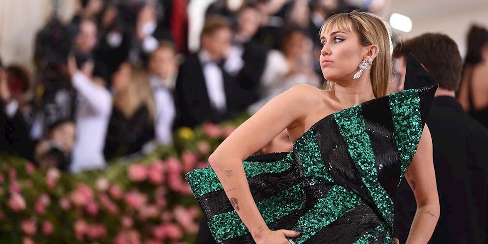 MILEY CYRUS ARTIK VEGAN DEĞİL!