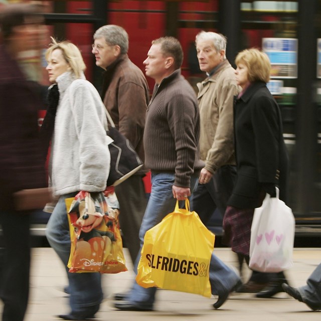 MODA VE GÜZELLİK SEKTÖRÜ CORONA VİRÜSÜNE NASIL TEPKİ VERDİ?